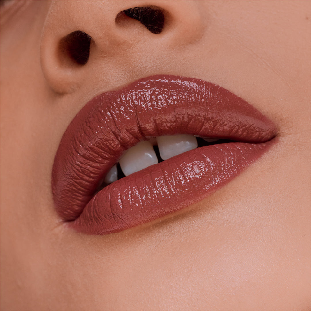 Serum Lipstick, Hydrating Lip Makeup with 8HRs of Lip Plumping Moisture with Hyaluronic Acid + Oil Blend