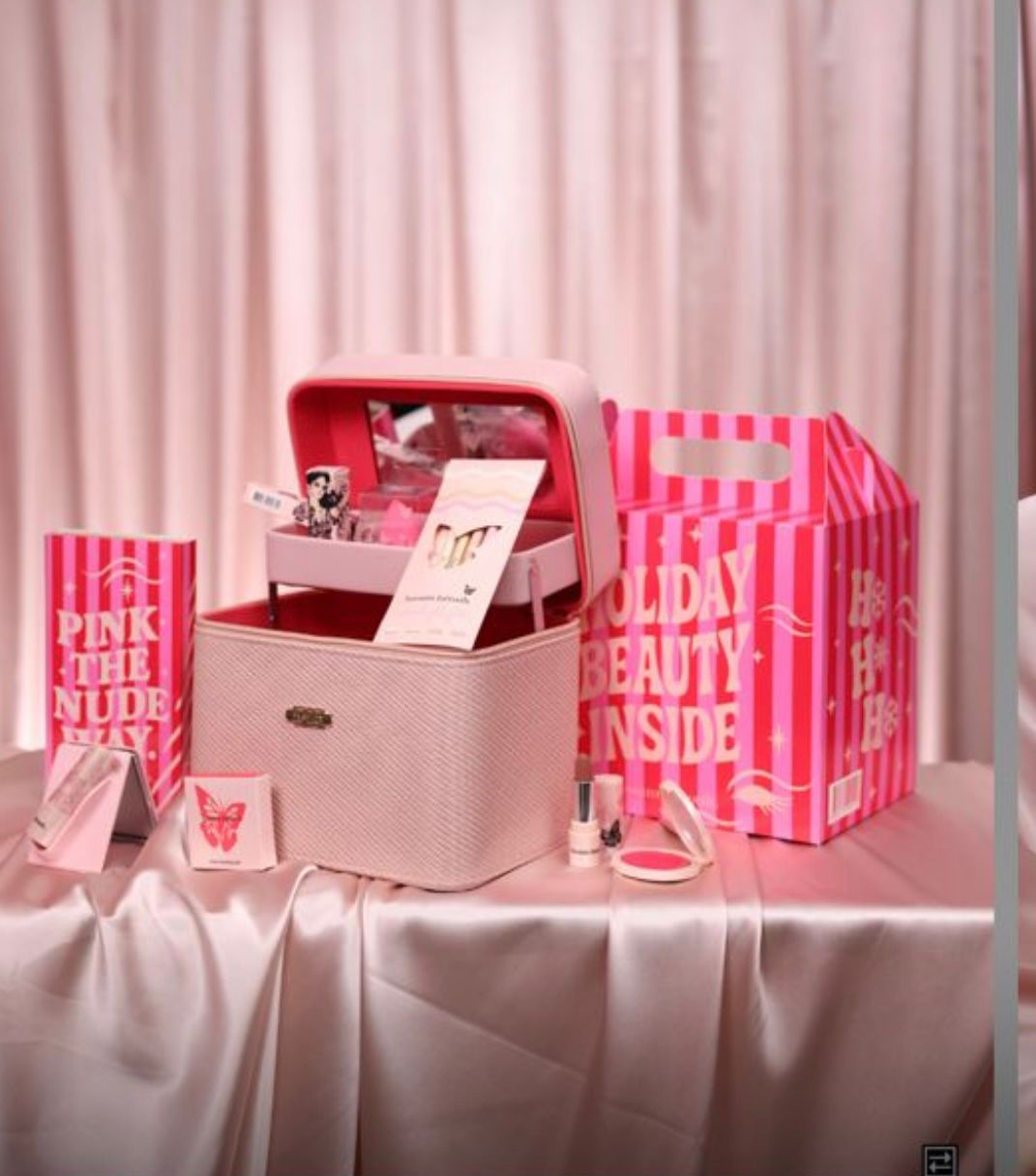 Holiday Beauty Inside Kit